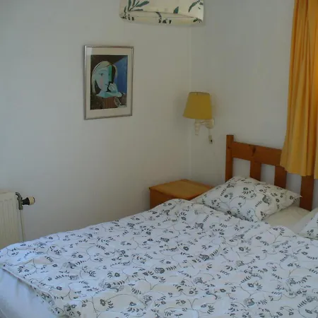 Pimpernel 2 Apartment *
